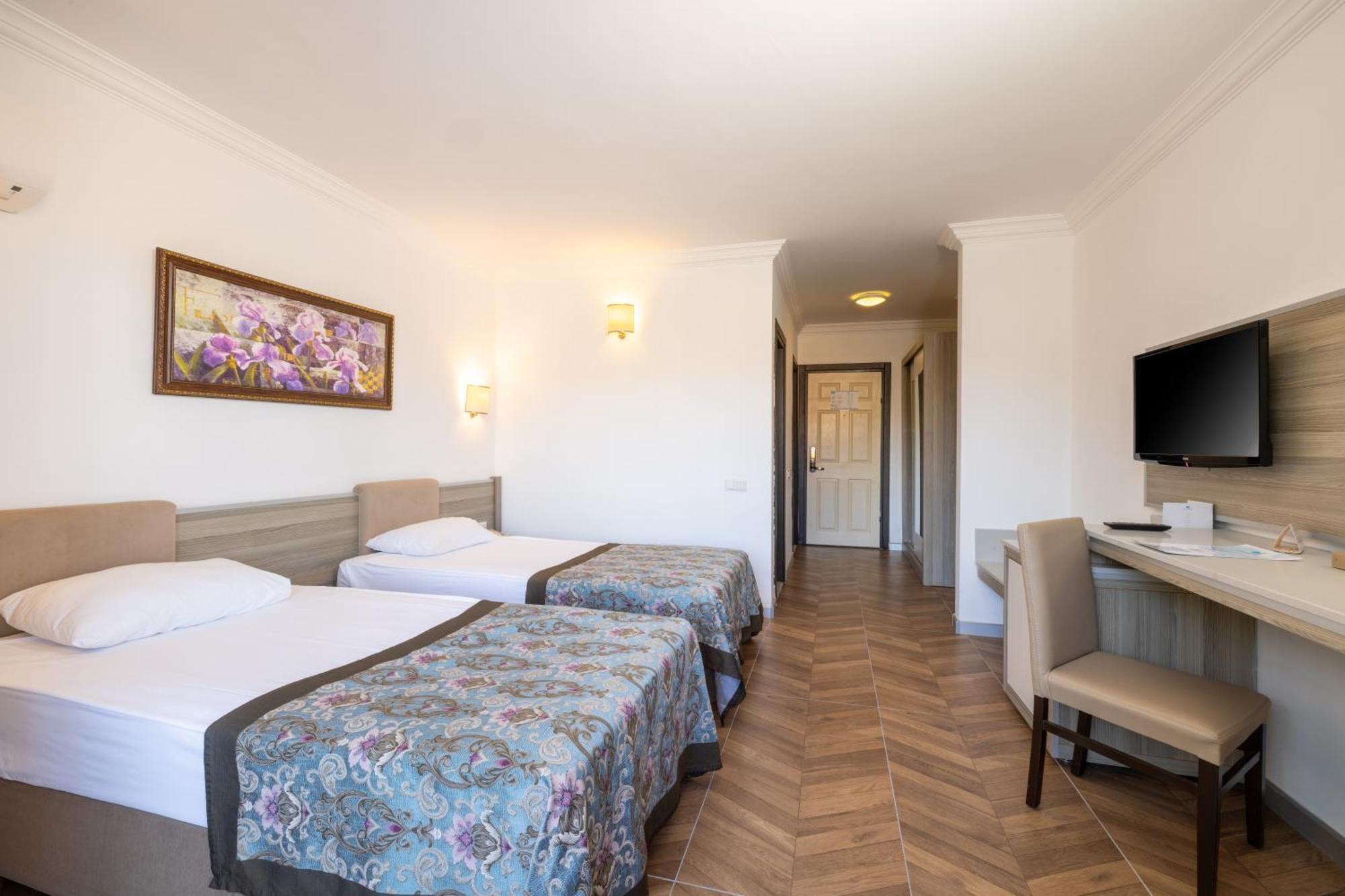 Crystal Aura Beach Resort & Spa Кемер Екстериор снимка