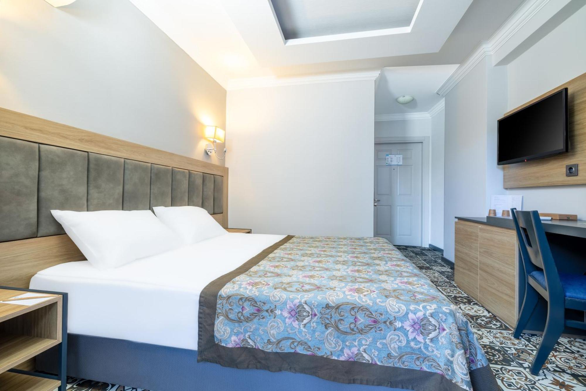 Crystal Aura Beach Resort & Spa Кемер Екстериор снимка