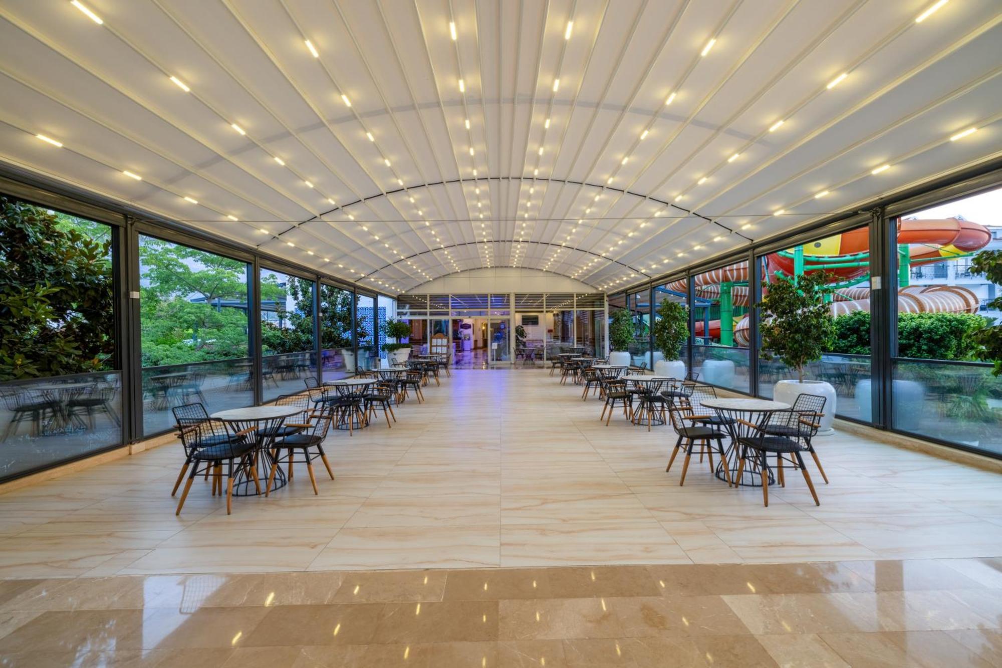 Crystal Aura Beach Resort & Spa Кемер Екстериор снимка