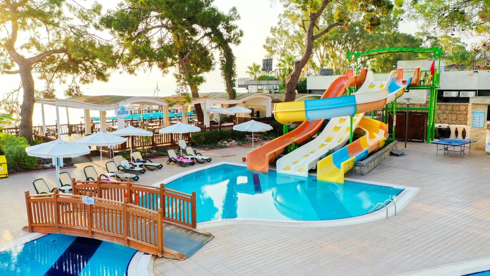 Crystal Aura Beach Resort & Spa Кемер Екстериор снимка