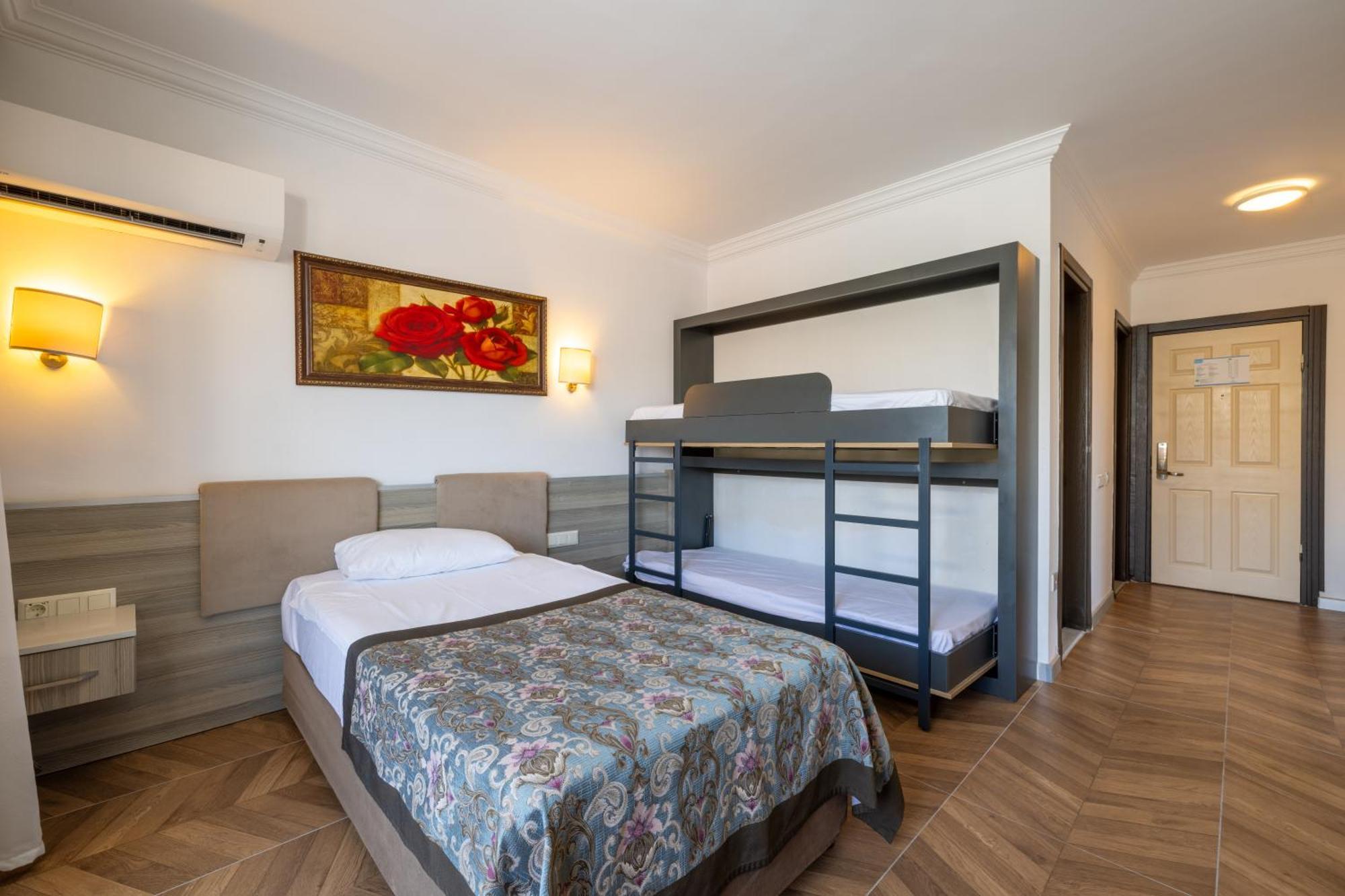 Crystal Aura Beach Resort & Spa Кемер Екстериор снимка