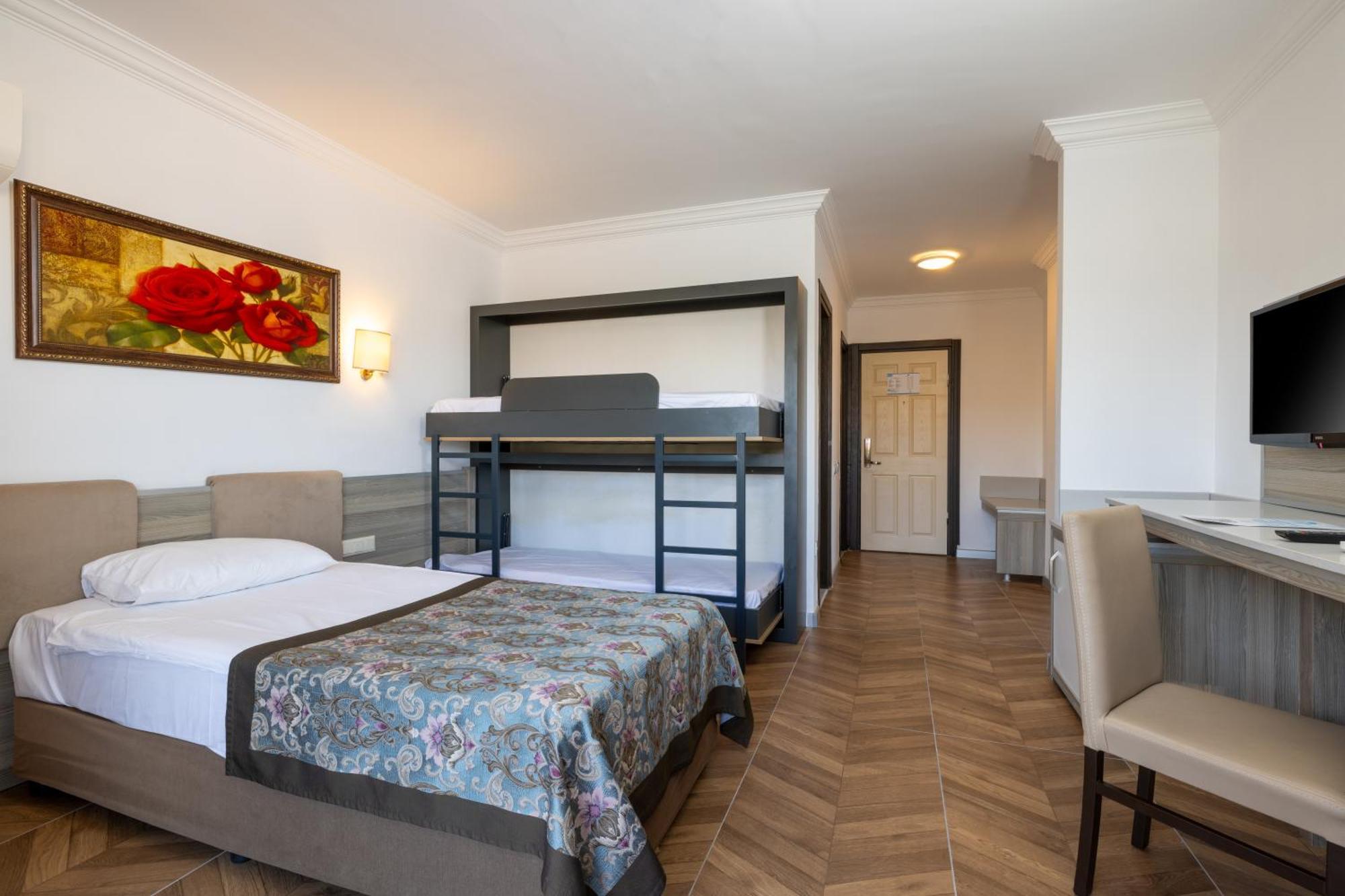 Crystal Aura Beach Resort & Spa Кемер Екстериор снимка