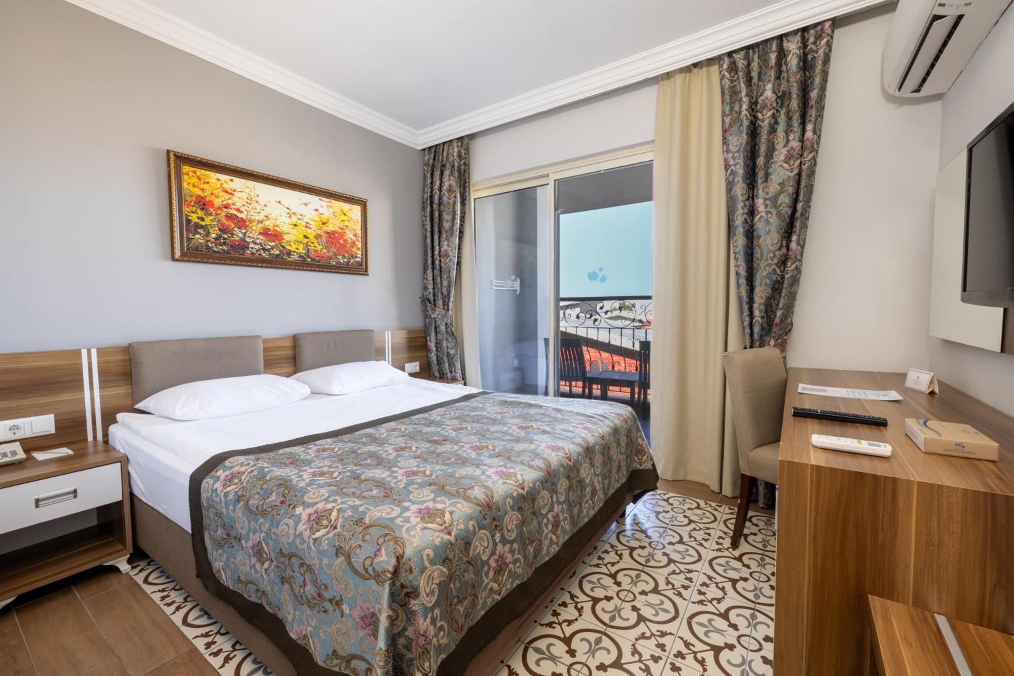 Crystal Aura Beach Resort & Spa Кемер Екстериор снимка